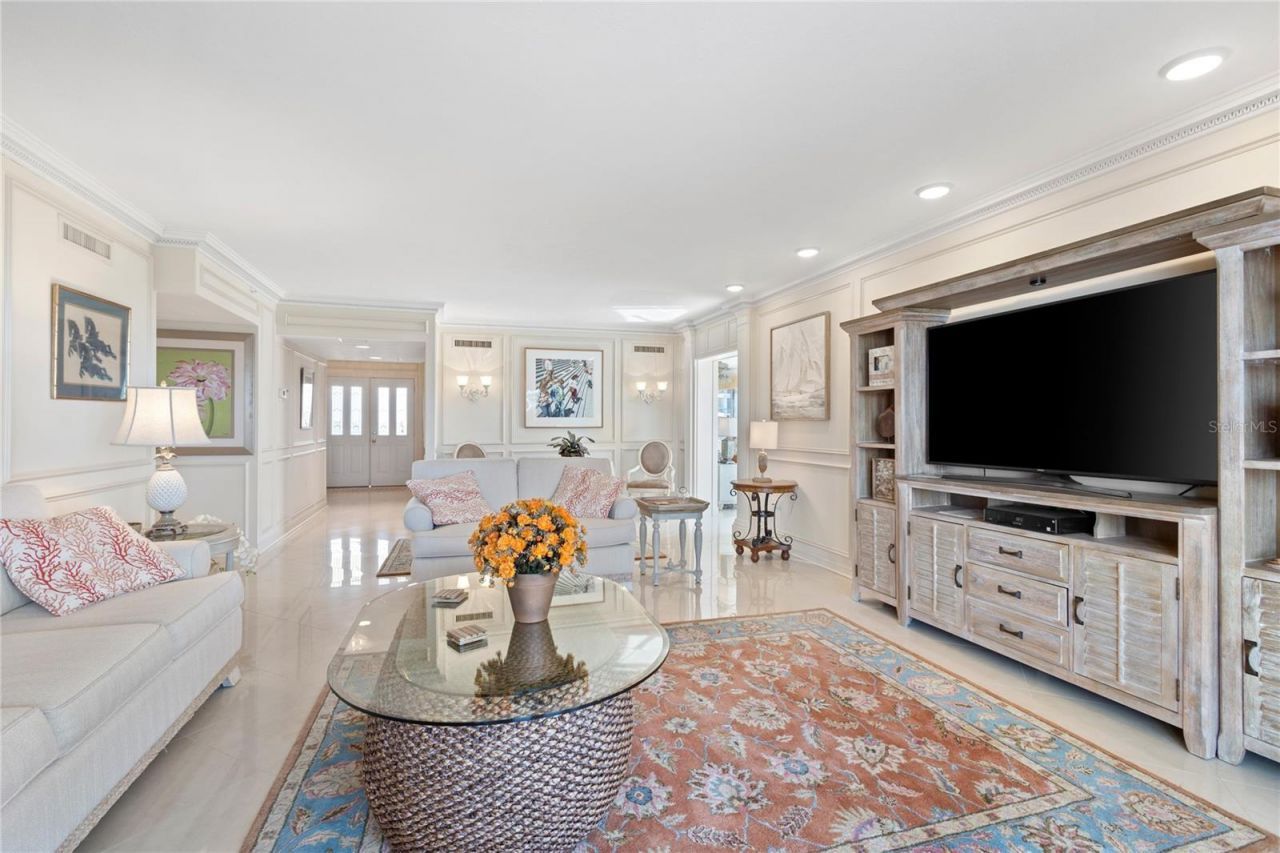 1445 Gulf Of Mexico Drive, Unit 501, Longboat Key, FL 34228 Photo