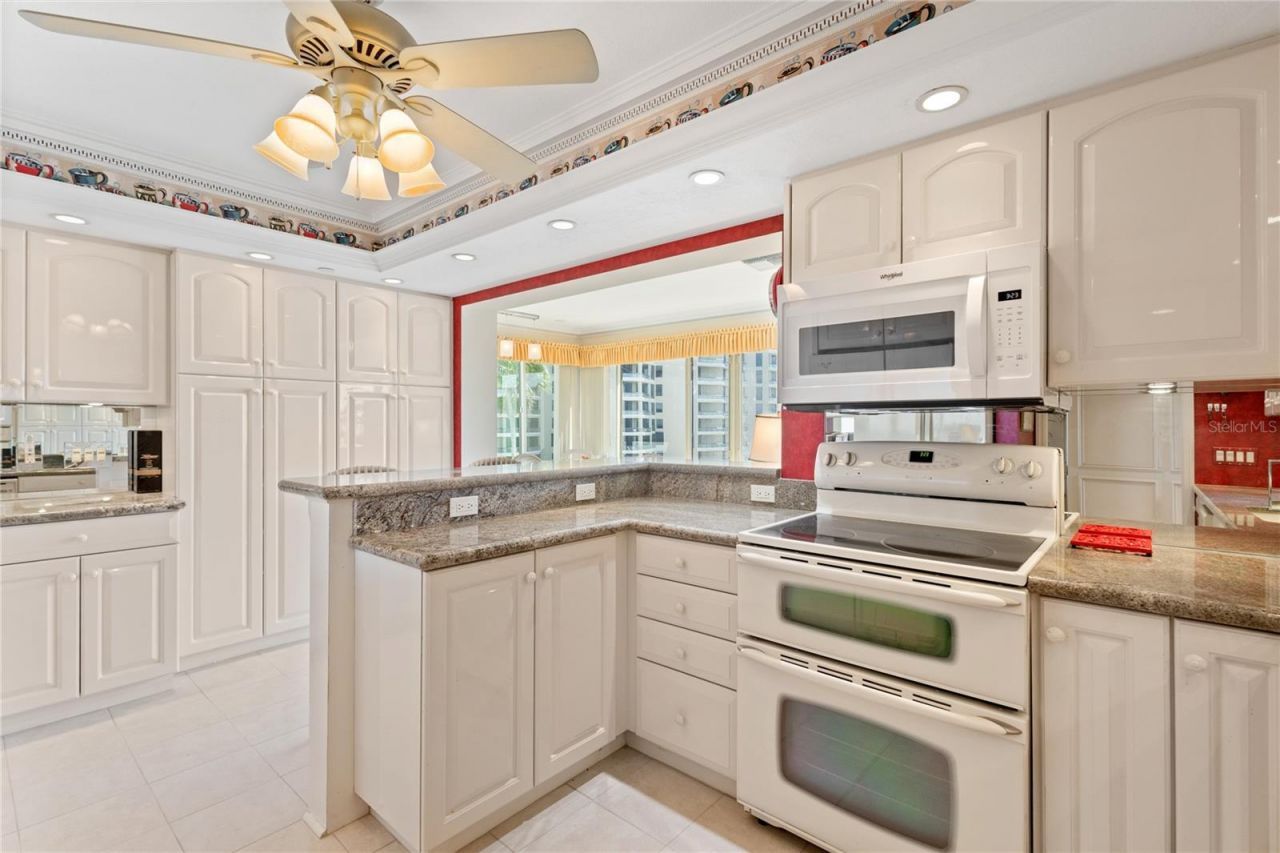 1445 Gulf Of Mexico Drive, Unit 501, Longboat Key, FL 34228 Photo