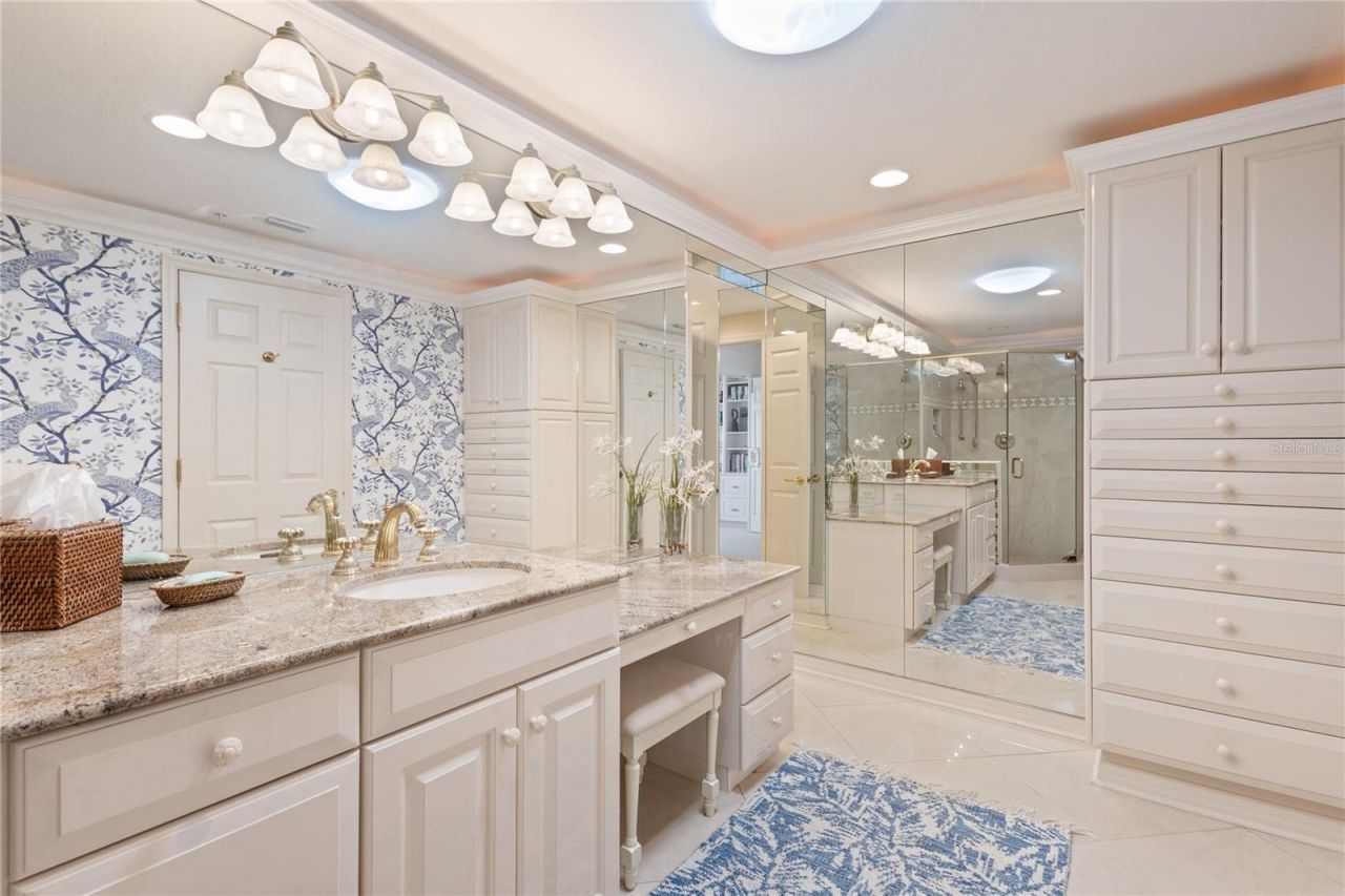 1445 Gulf Of Mexico Drive, Unit 501, Longboat Key, FL 34228 Photo