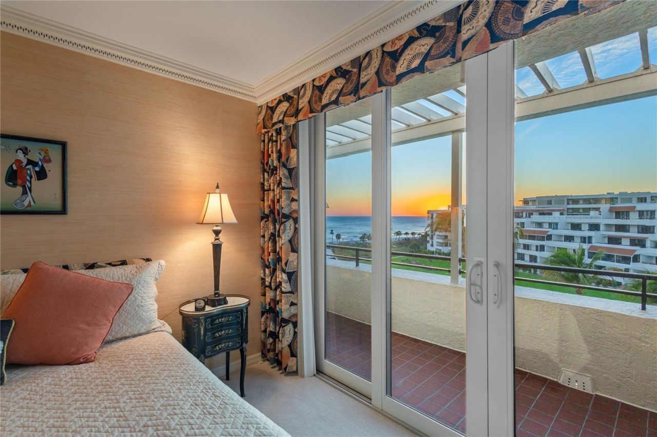 1445 Gulf Of Mexico Drive, Unit 501, Longboat Key, FL 34228 Photo