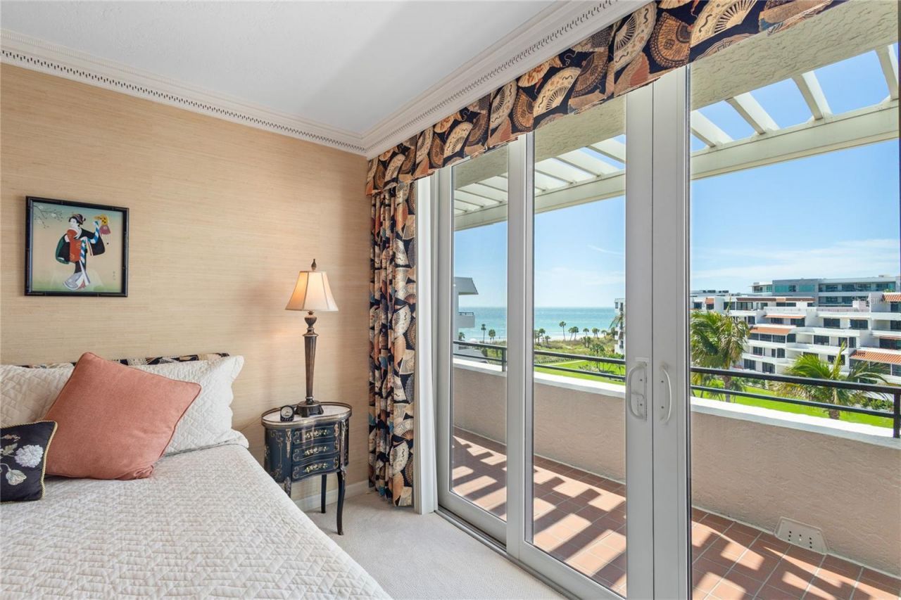 1445 Gulf Of Mexico Drive, Unit 501, Longboat Key, FL 34228 Photo