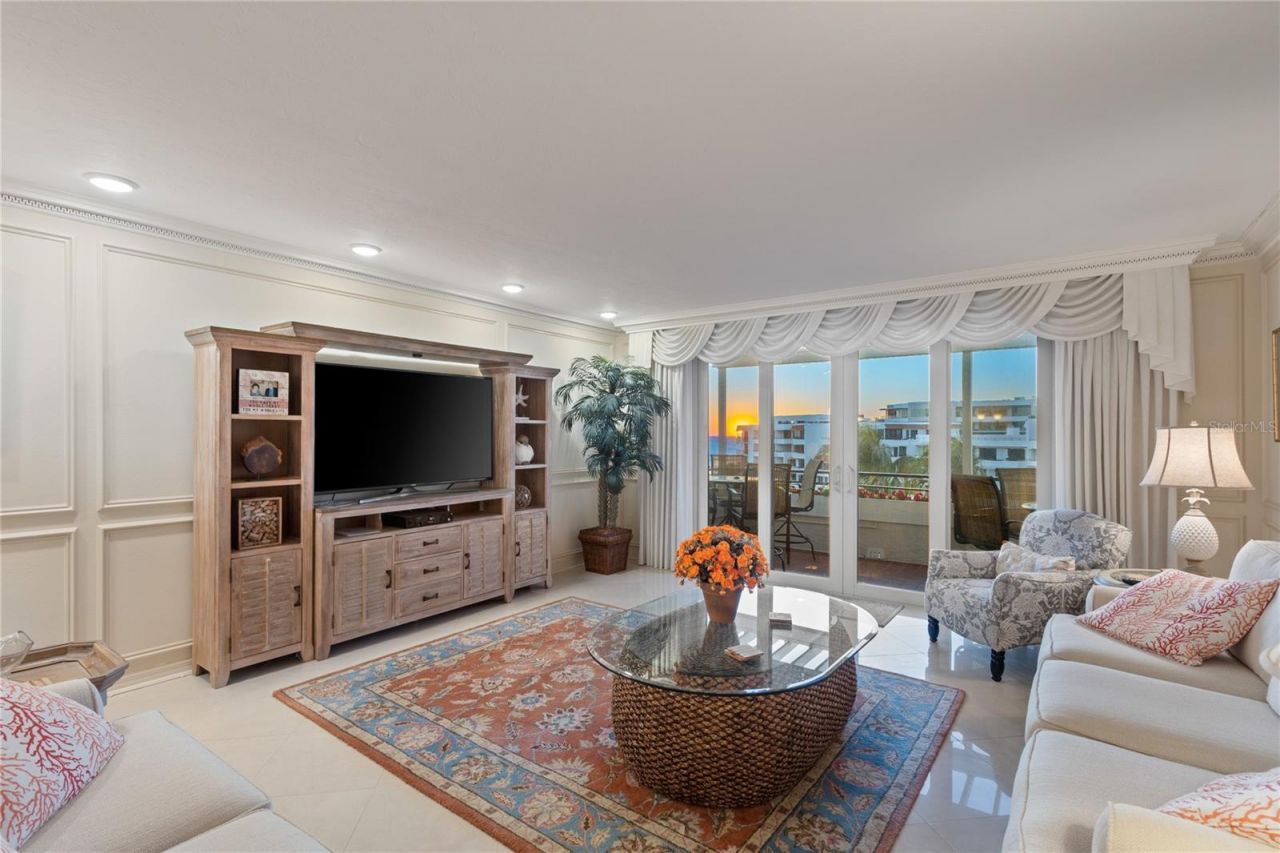 1445 Gulf Of Mexico Drive, Unit 501, Longboat Key, FL 34228 Photo