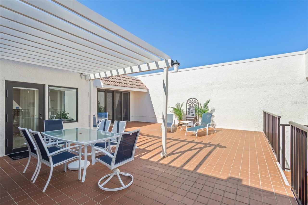 1445 Gulf Of Mexico Drive, Unit 501, Longboat Key, FL 34228 Photo