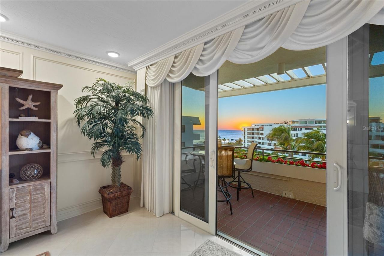 1445 Gulf Of Mexico Drive, Unit 501, Longboat Key, FL 34228 Photo