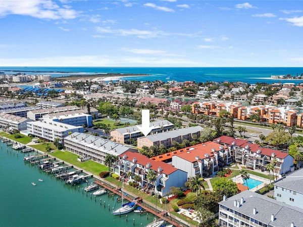 637 PINELLAS BAYWAY S, Unit 301, TIERRA VERDE, FL 33715