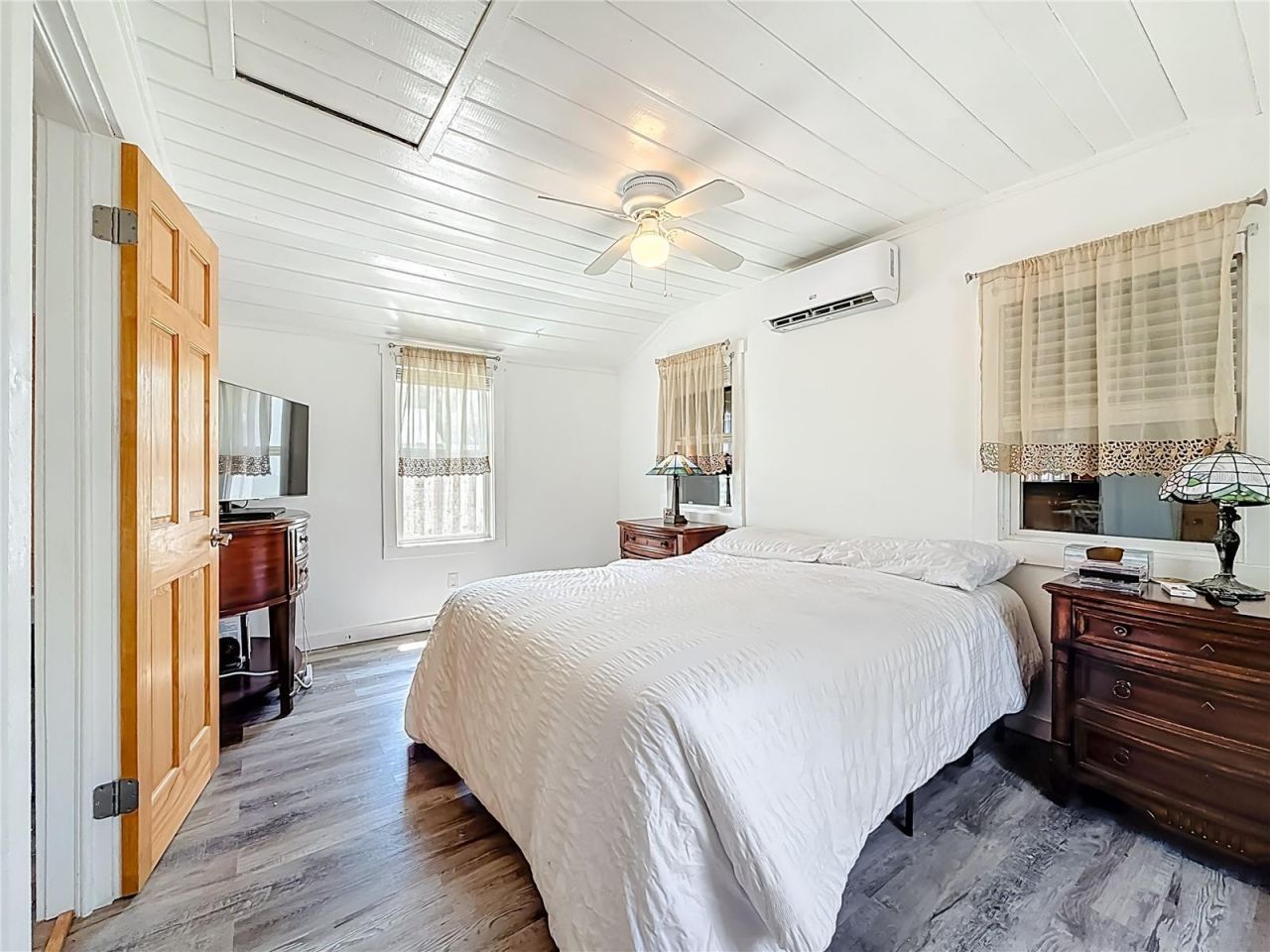 129 94th Avenue , Treasure Island, FL 33706 Photo