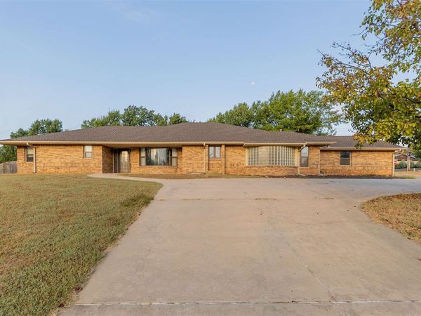 4725 W Country Club Road, Stillwater, OK 00000