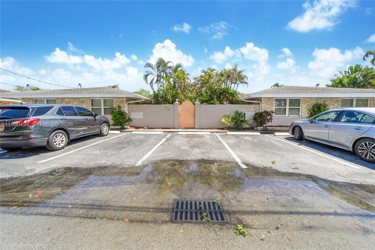 924 NE 17th Ter , Unit 1, Fort Lauderdale, FL 33304 Photo