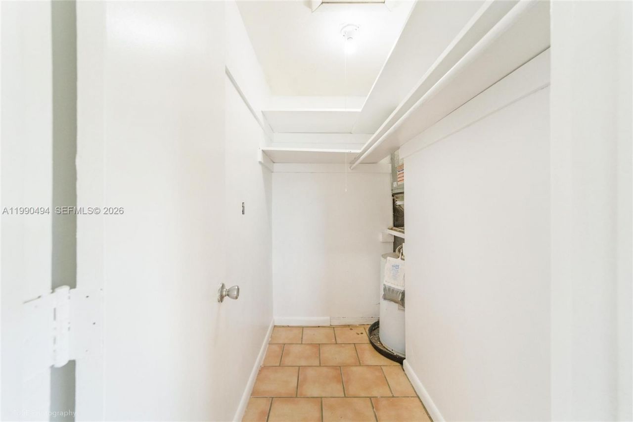 924 NE 17th Ter , Unit 1, Fort Lauderdale, FL 33304 Photo