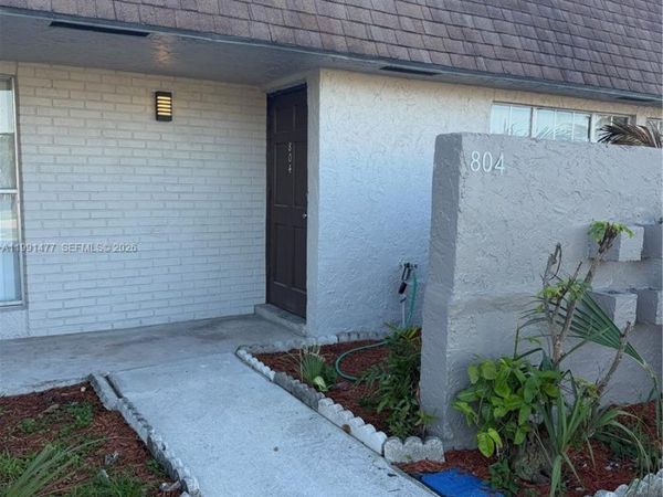 804 SW 73rd Ave, Unit 12, North Lauderdale, FL 33068