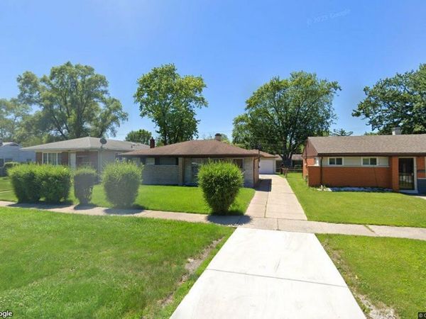 17246 Burnham Avenue , Lansing, IL 60438