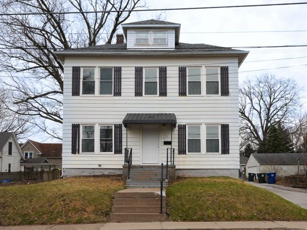 117 E Garfield Street, Davenport, IA 52803