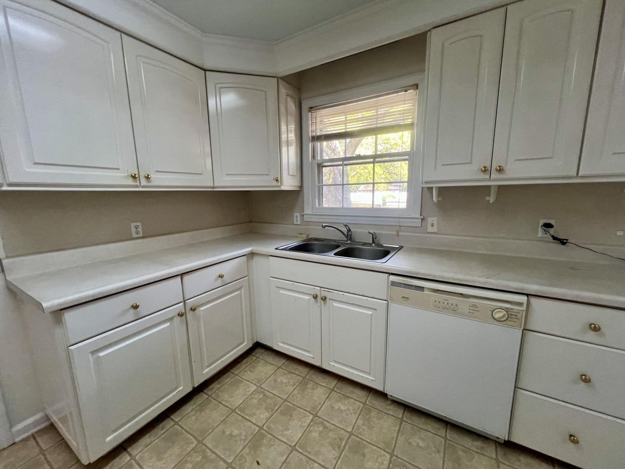 204 Gervais Street Photo 20