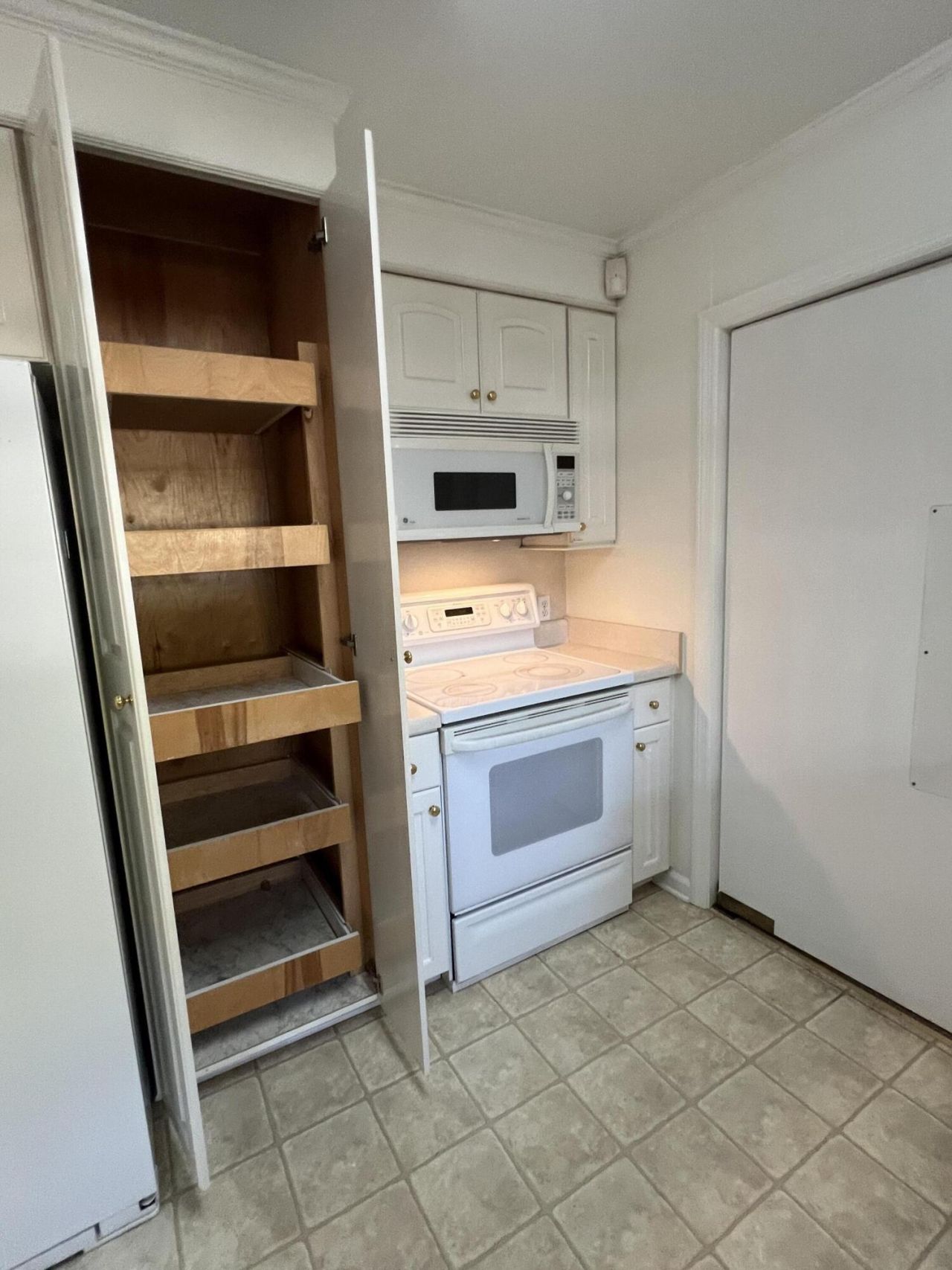 204 Gervais Street Photo 23