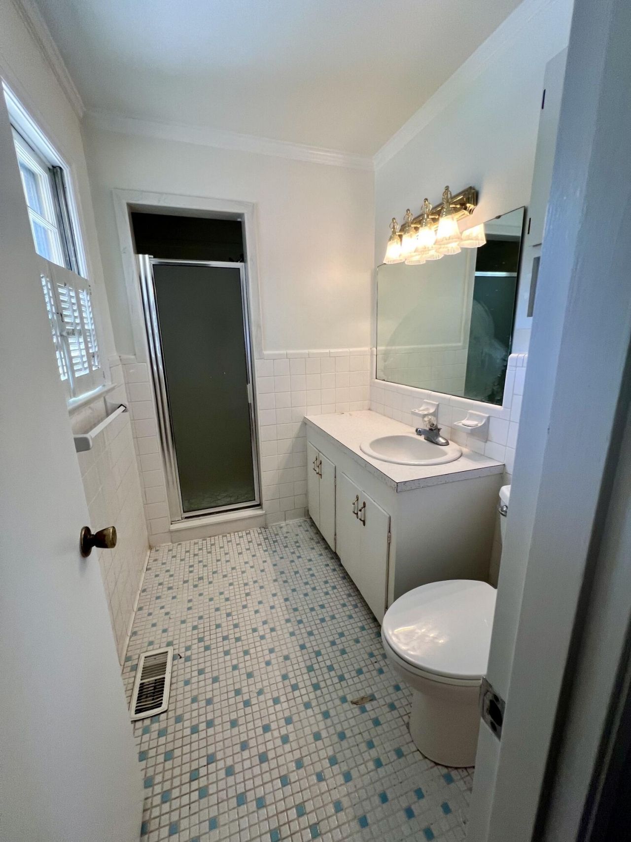 204 Gervais Street Photo 32