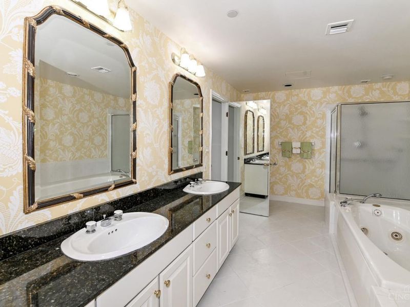 3435 Golden Avenue, Unit 1402, Cincinnati, OH 45226 Photo 14