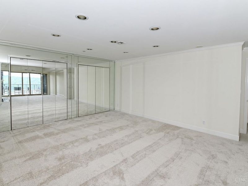 3435 Golden Avenue, Unit 1402, Cincinnati, OH 45226 Photo 15