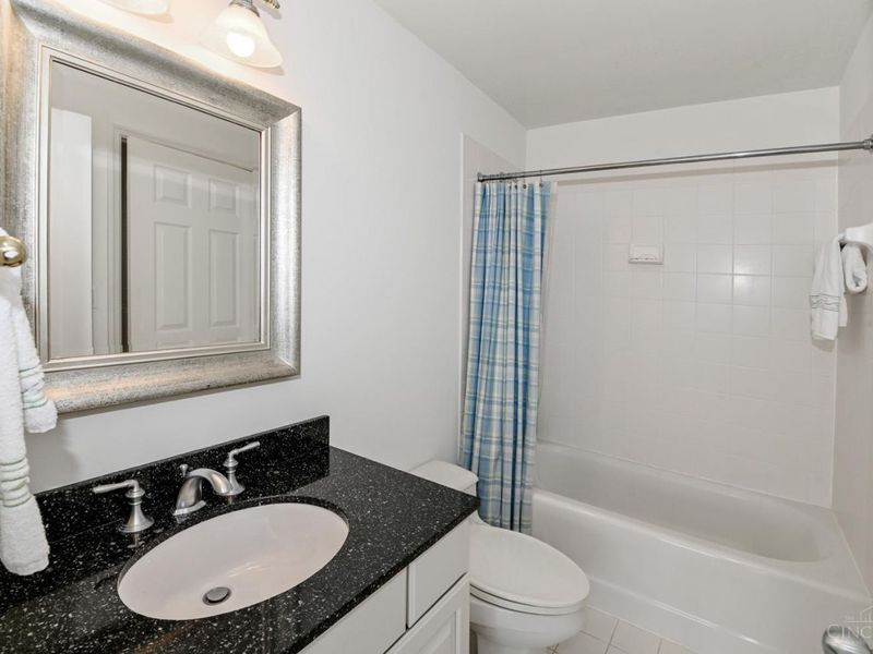 3435 Golden Avenue, Unit 1402, Cincinnati, OH 45226 Photo 18