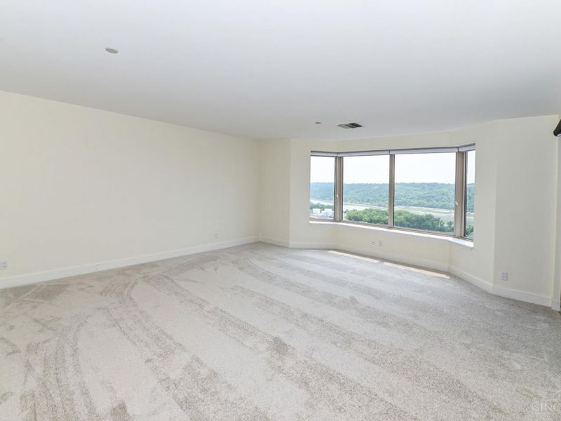 3435 Golden Avenue, Unit 1402, Cincinnati, OH 45226 Photo 19
