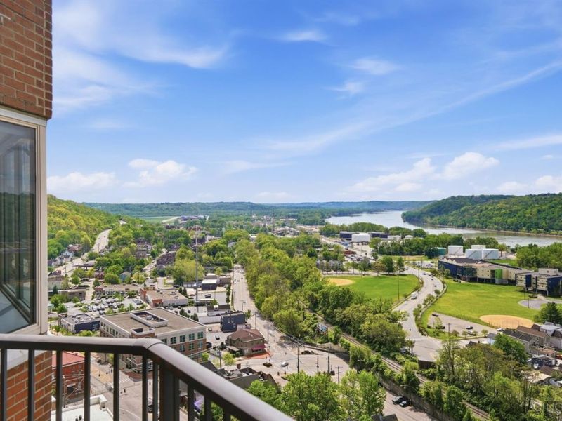 3435 Golden Avenue, Unit 1402, Cincinnati, OH 45226 Photo 22