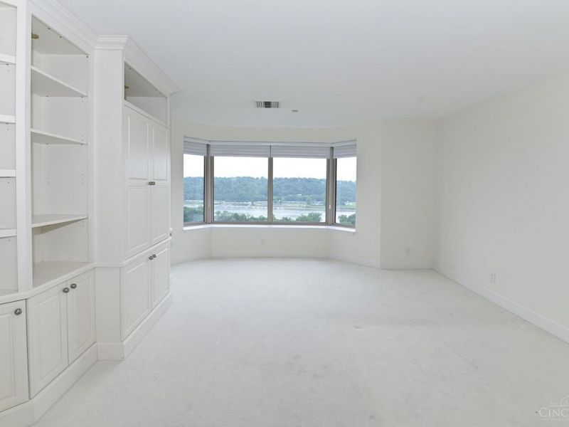 3435 Golden Avenue, Unit 1402, Cincinnati, OH 45226 Photo 32