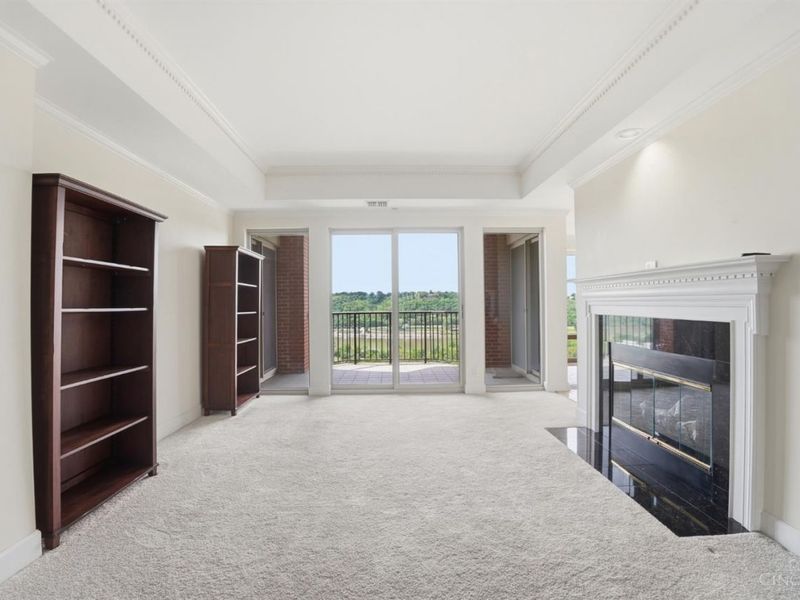 3435 Golden Avenue, Unit 1402, Cincinnati, OH 45226 Photo 5