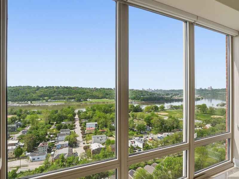 3435 Golden Avenue, Unit 1402, Cincinnati, OH 45226 Photo 7