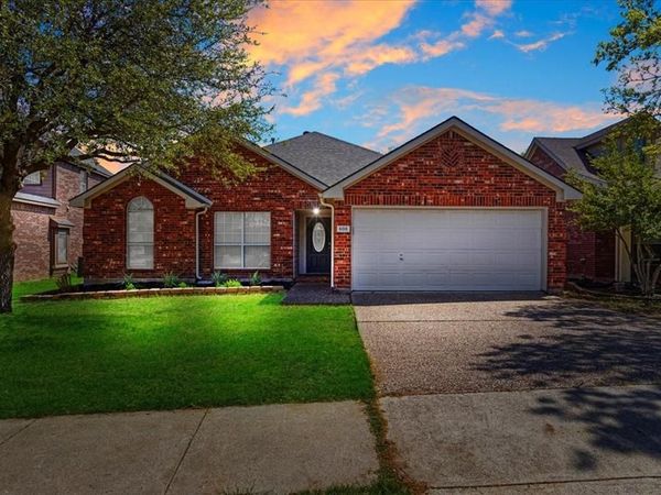 608 Lake Village Drive, McKinney, TX 75071