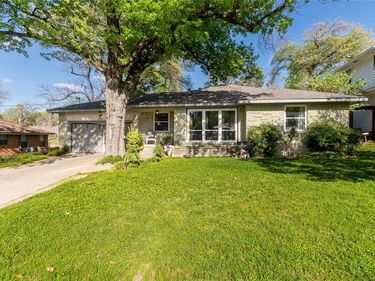 2422 Santa Cruz Drive, Dallas, TX 75227