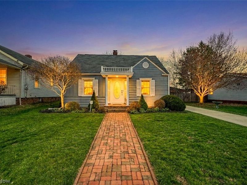 211 Millview Place SW, Canton, OH 44706 Photo 3