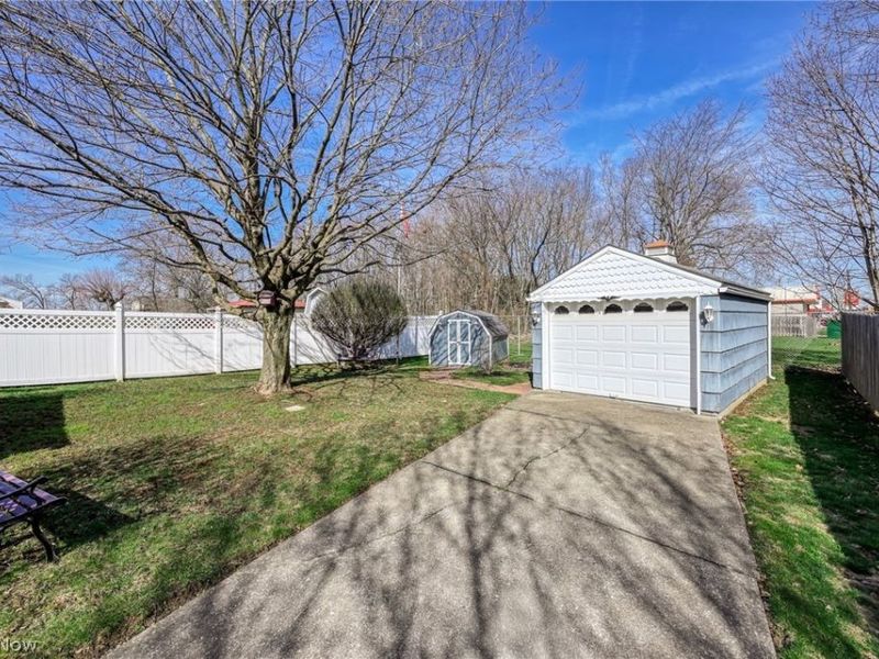 211 Millview Place SW, Canton, OH 44706 Photo 31