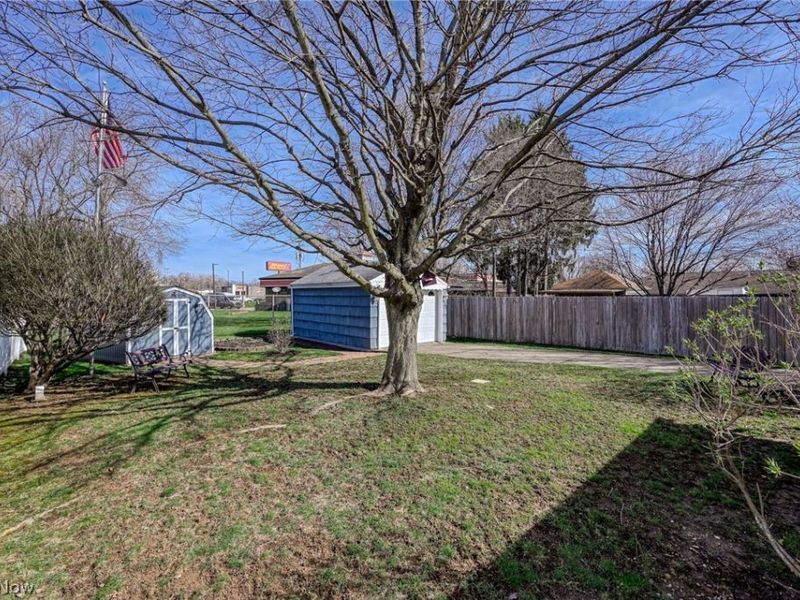 211 Millview Place SW, Canton, OH 44706 Photo 38