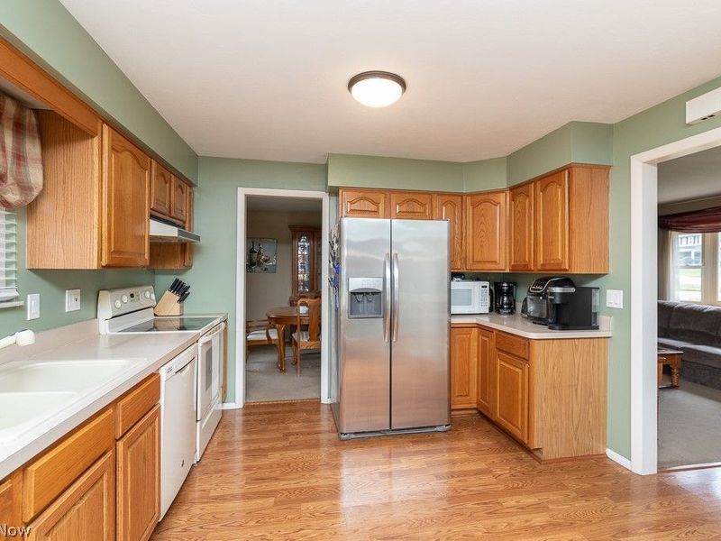 3289 Twain Circle, Brunswick, OH 44212 Photo 2