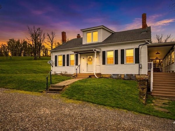 395 Mcguffey Rd, West Alexander, PA 15376