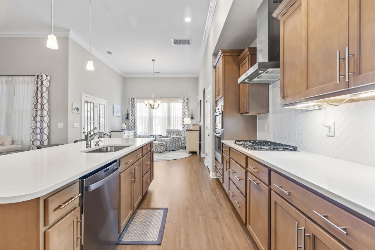 2049 Great Blue Heron Dr. Photo 10