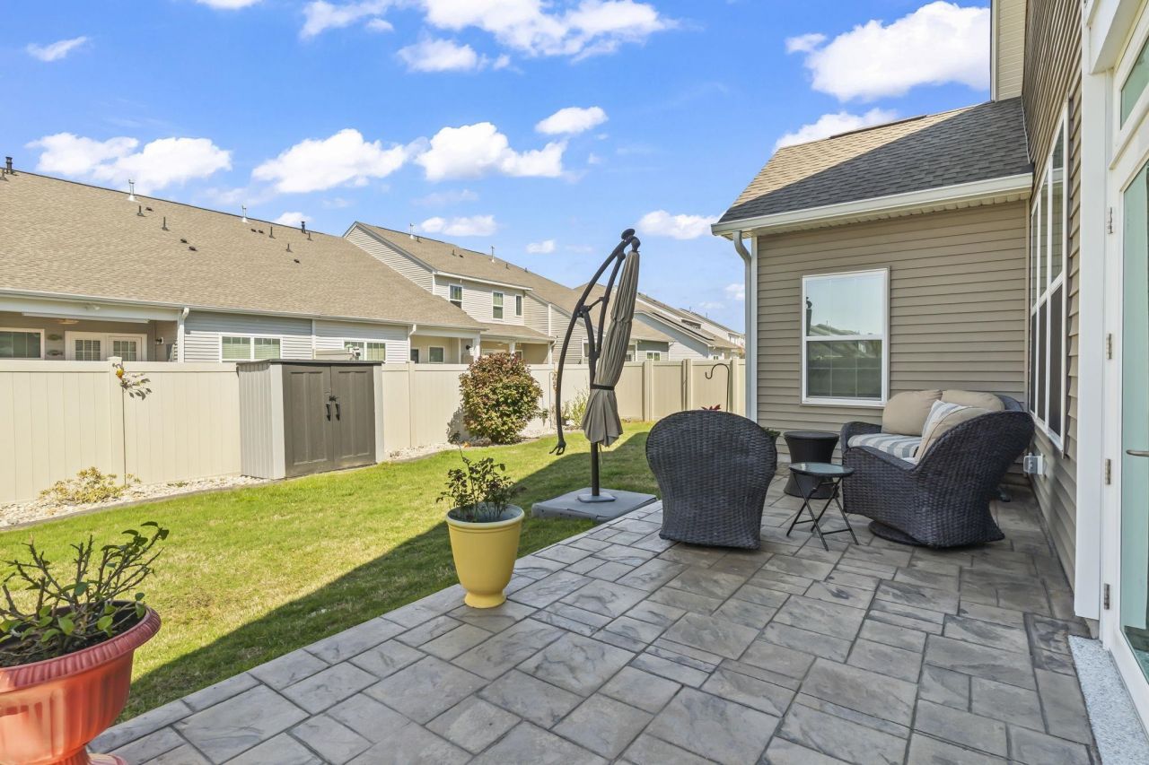 2049 Great Blue Heron Dr. Photo 31