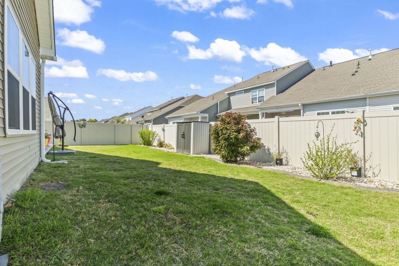 2049 Great Blue Heron Dr. Photo 33