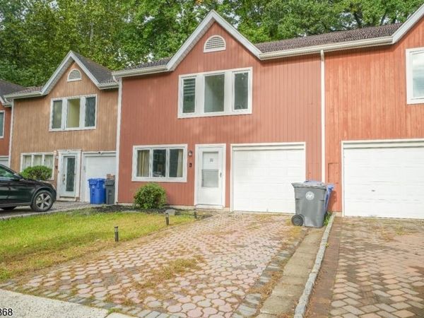 20 Mevan Ave, Englewood, NJ 07631