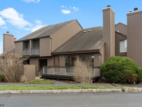 3243 Bloomingdale Dr, Hillsborough, NJ 08844