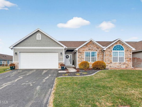 8424 Birchwood Lane, Northwood, OH 43619