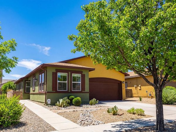 470 Zuni River Circle SW, Los Lunas, NM 87031