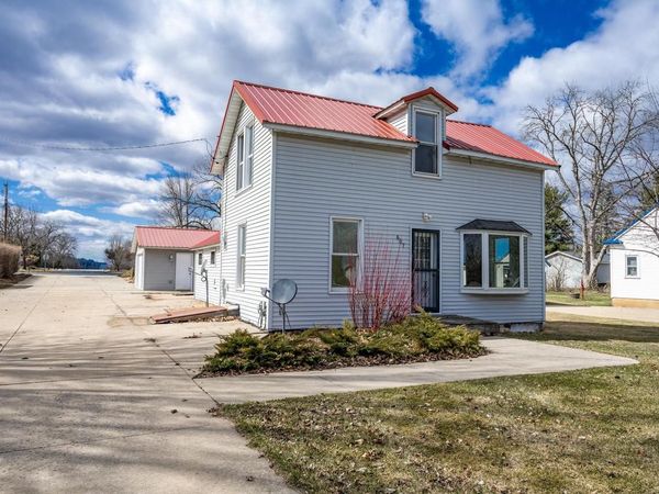 607 Main Street, Necedah, WI 54646