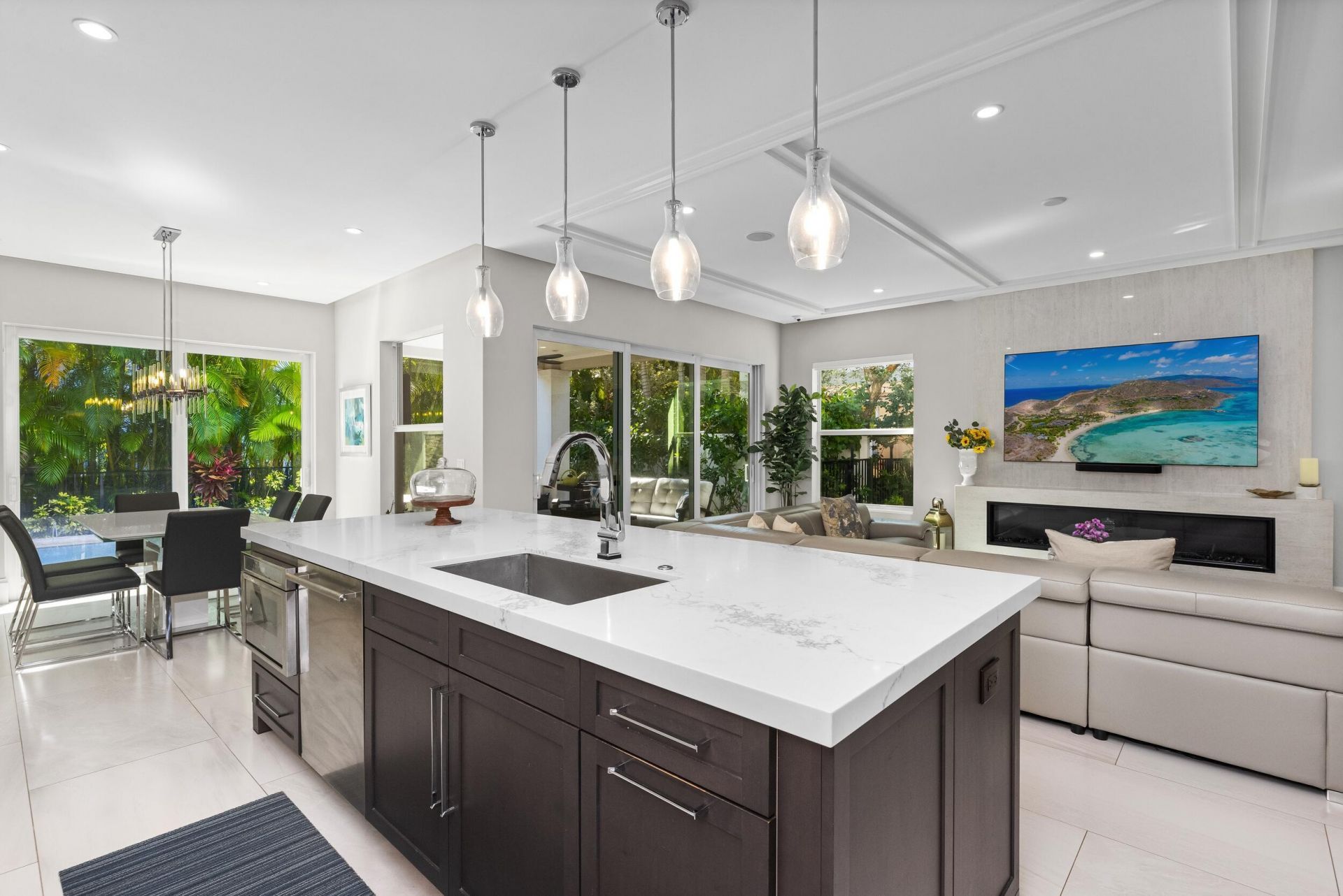 444 NE Wavecrest Way, Boca Raton, FL 33432 Photo