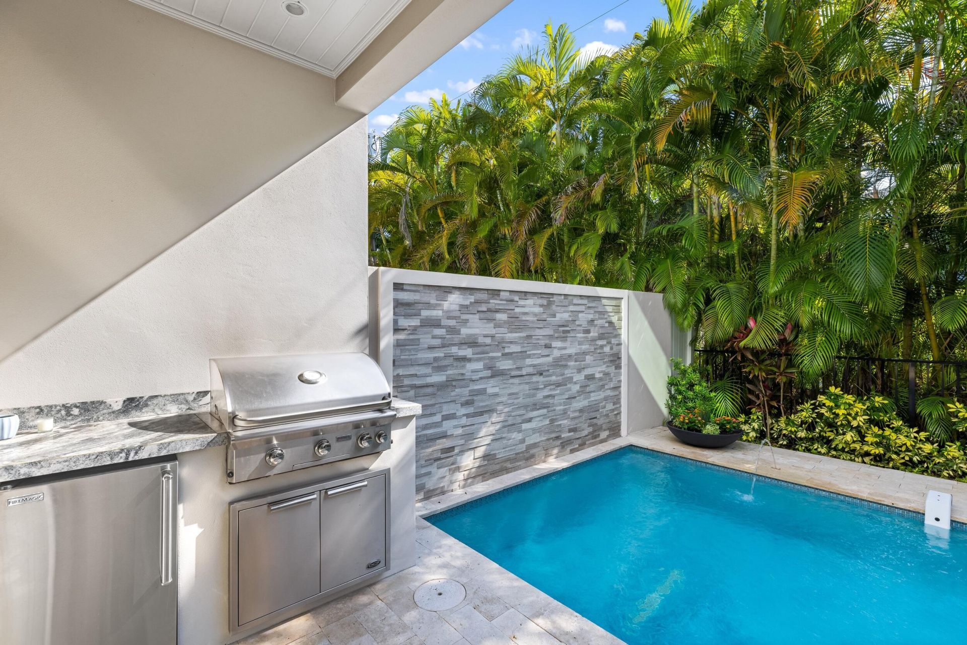 444 NE Wavecrest Way, Boca Raton, FL 33432 Photo