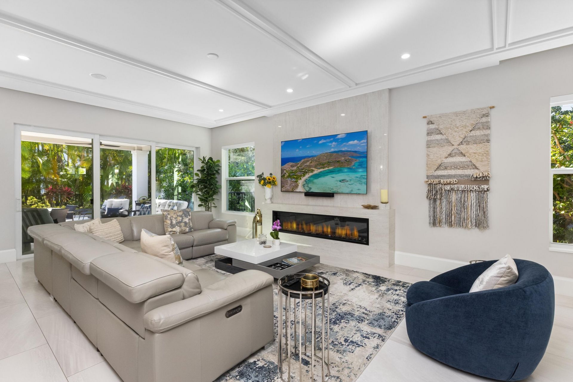 444 NE Wavecrest Way, Boca Raton, FL 33432 Photo