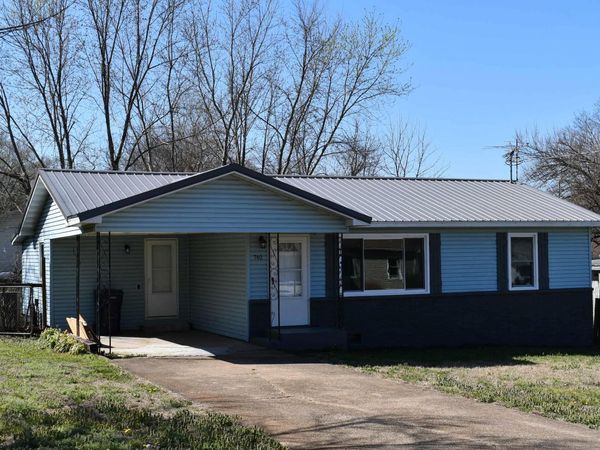 702 W Ramsey Street, Buffalo, MO 65622