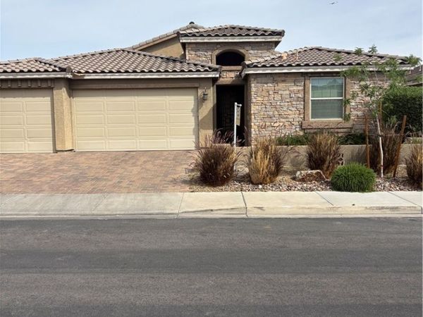 1060 barby springs ave , Henderson, NV 89014