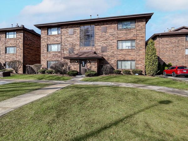 9600 S Mason Avenue , Unit 4, Oak Lawn, IL 60453