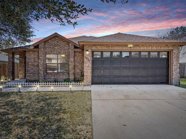 1082 Stone HOLW, New Braunfels, TX 78130