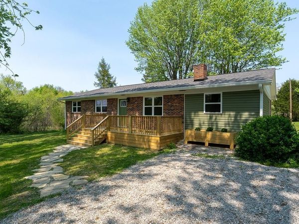 224 Lake St, Livingston, TN 38570